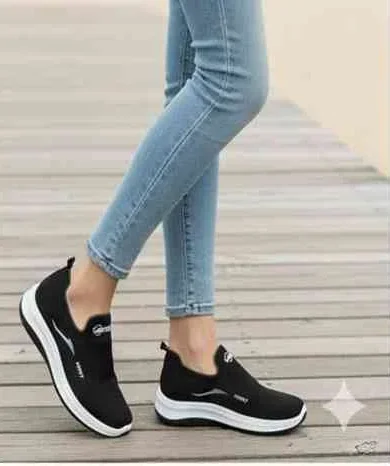 ladies skechers boot