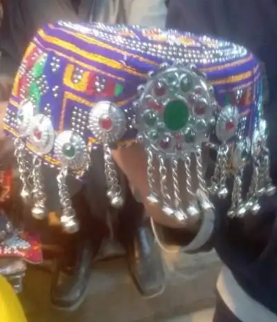 balochi women caps
