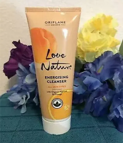 oriflame face wash love nature